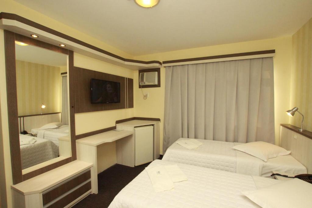 Hotel Blumenau - Balneário Camboriú Quarto foto